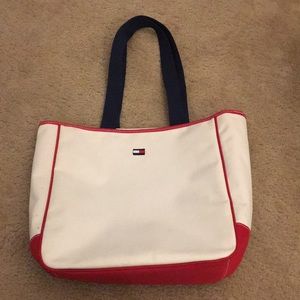 Tommy Hilfiger Tote